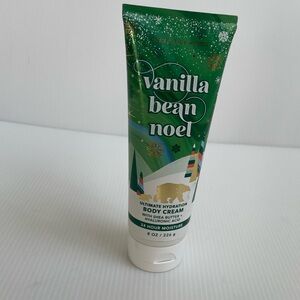Bath and Body Works Vanilla Bean Noel 8 Oz Body Cream Hyaluronic 2002 Shea 24 Hr